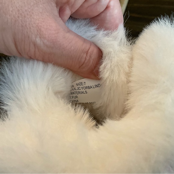 Juicy Couture NWOT Sparkling Pink Boots with White Fur - Picture 6 of 7